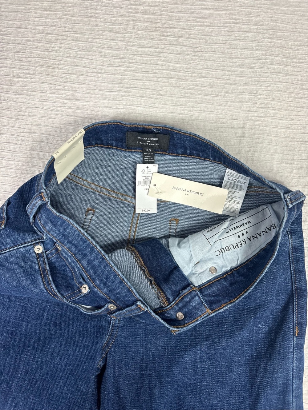 Banana Republic Wide-Leg Jeans in Deep Blue Denim - Picture 2 of 11